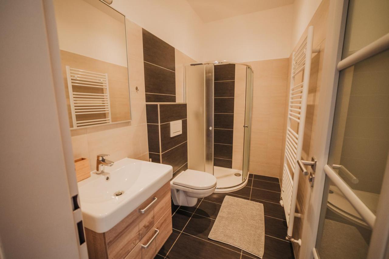 Citybeat Apartments, 400M From The Square Plzeň Extérieur photo