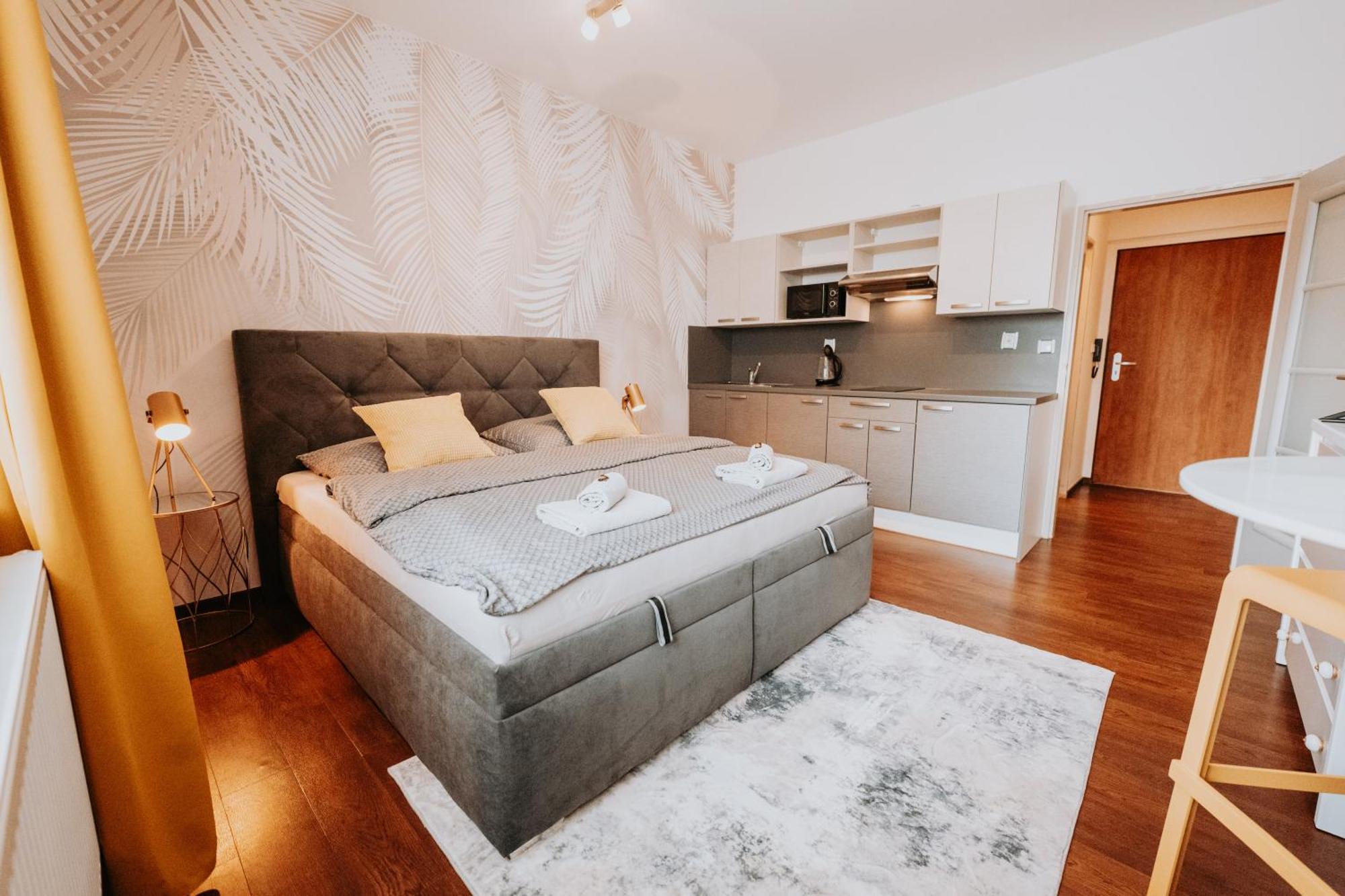 Citybeat Apartments, 400M From The Square Plzeň Extérieur photo